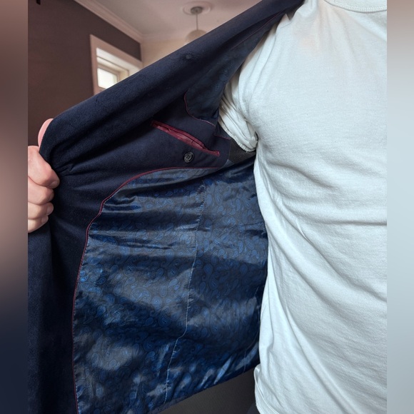 Blazer - Picture 3 of 5